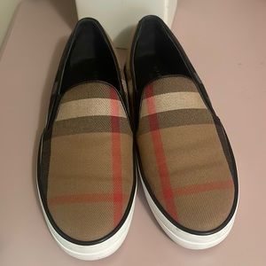 Burberry shoes
